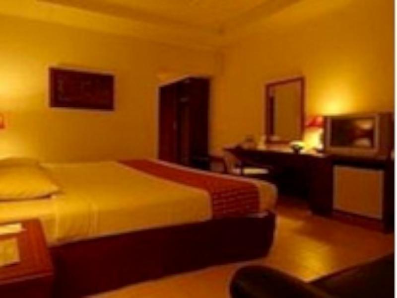 Hotel Merdeka Madiun Dış mekan fotoğraf